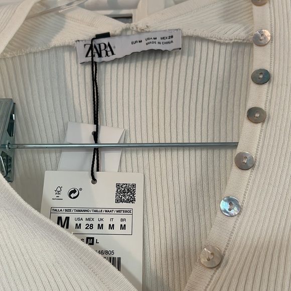 ZARA CREAM TOP/SWEATER. - Picture 2 of 2